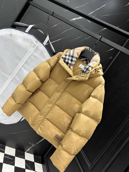 Geaca cu puf Burberry Premium