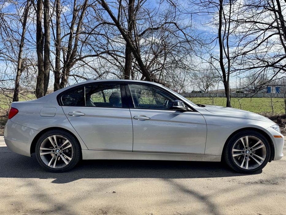 BMW Seria 3BMW335xi F30 XDrive Sport Line I
90.000 km REALII HUDIKEYLE