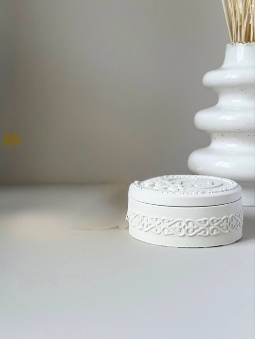 Гипсовая шкатулка