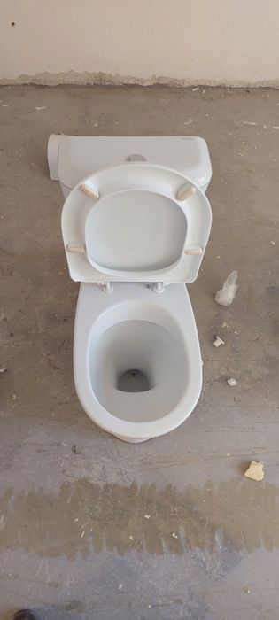 УНИТАЗ срочна  сотилади!!!