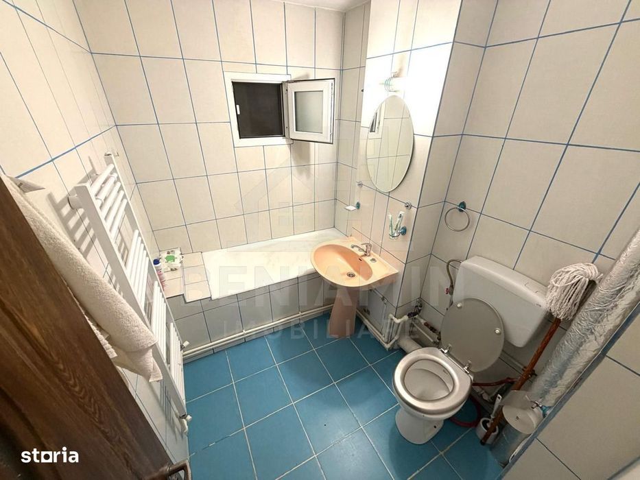 3 Camere-72mp-Decomandat-2Bai-Etaj3-Centrala Termica-Rovine-Posta
