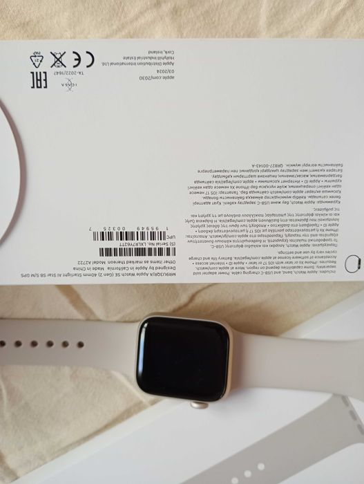 Смарт часовник Apple SE 9