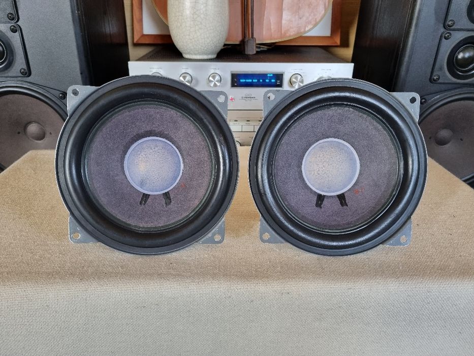 Set Difuzoare Mid/Bass Isophon. 8 ohms, 30 watts, 20,3 cm. Impecabile