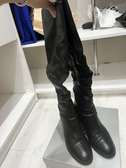 Продам кожаные сапоги