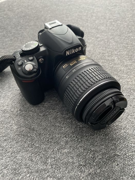 Aparat foto Nikon D3100 + Obiectiv 18-55 mm + Obiectiv 55-200 mm