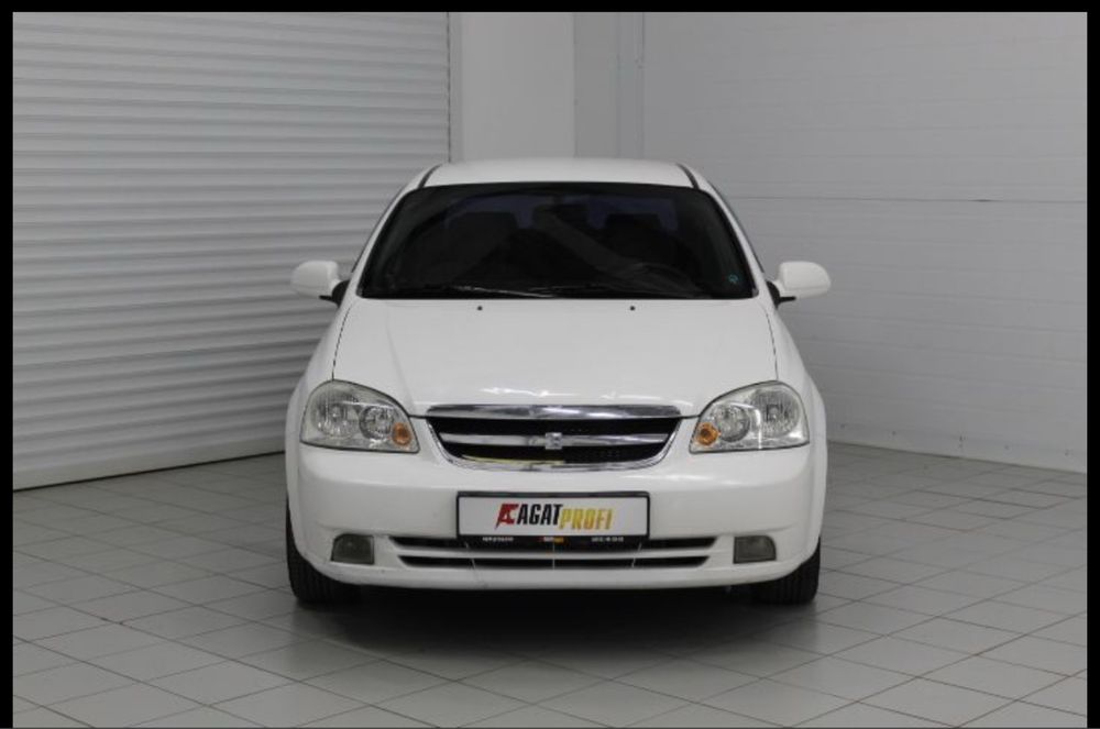 Продам свою машину  Lacetti 1,8