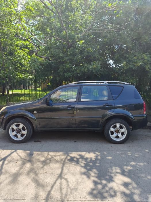 Джип Rexton 2,7 HDI