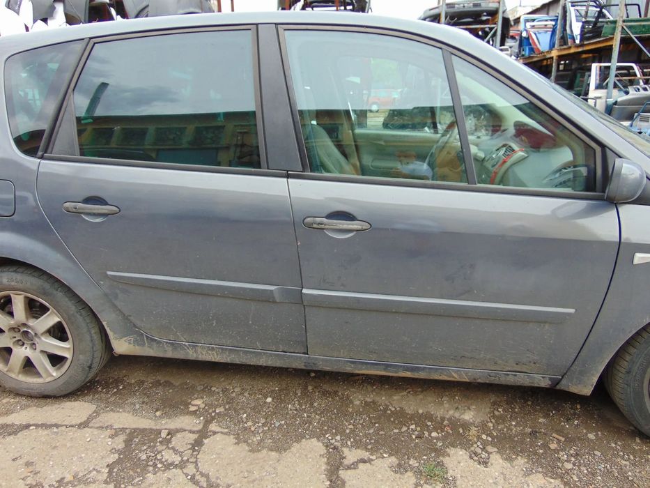 Usa Renault Scenic 2 Usi stanga dreapta fata spate dezmembrez scenic2