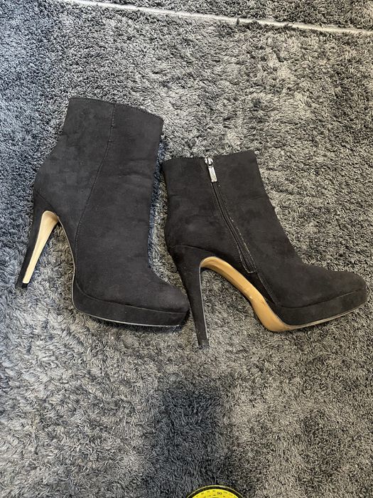 Дамски ботуши и боти 40 и 41 номер