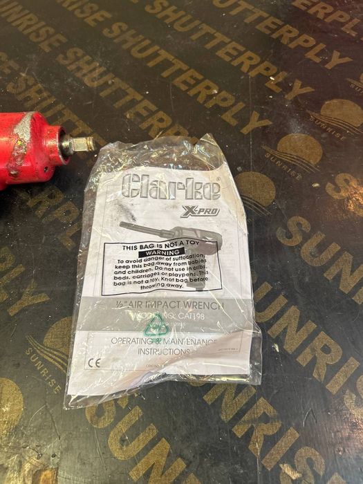 Гайковерт на въздух Профи серия в кашон перфектно техническо състояние