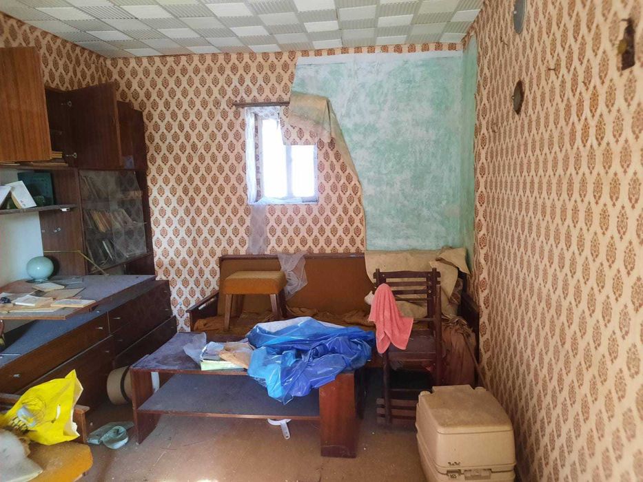 Продава се дворно място със стара къща  с. Неофит Рилски