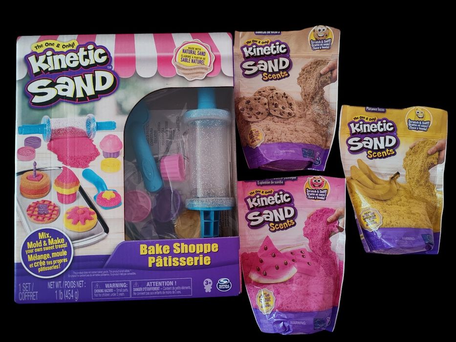Комплект с кинетичен пясък Spin Master Kinetic Sand Сладкиши. Несъхнещ