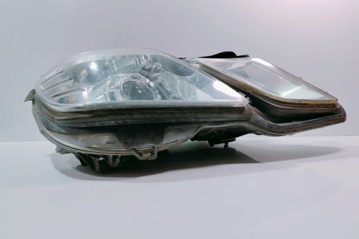 Far Dreapta A2128208461KZ Mercedes-Benz E-Class W212/S212/C207/A207