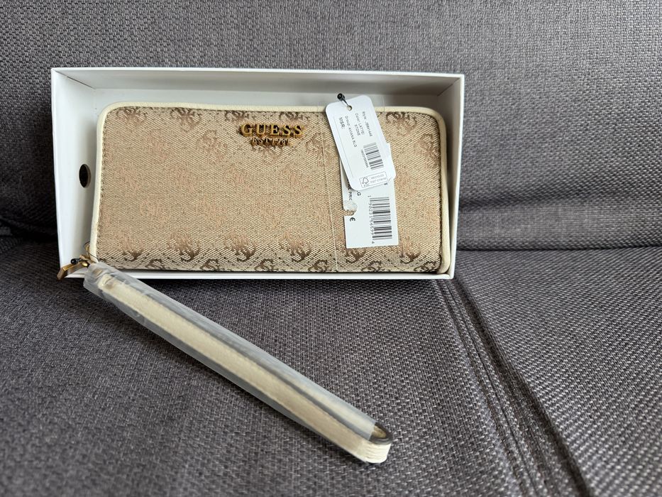 НОВО Guess портмоне