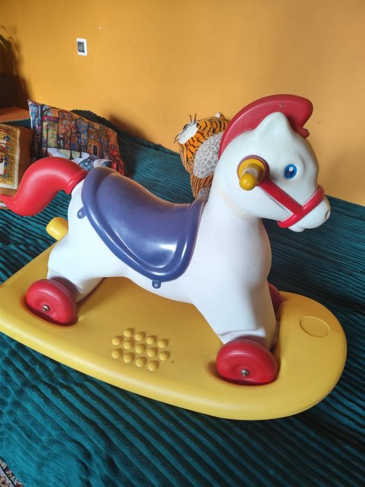 Продается качалка лошадка. Доставка