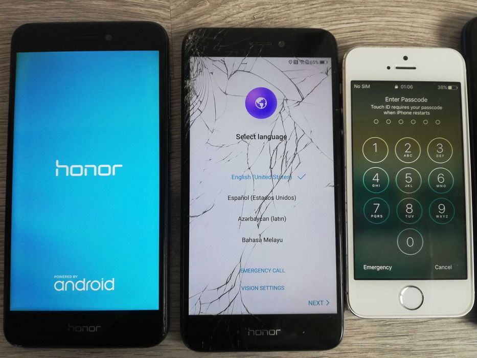 ЛОТ GSM телефони 4 броя за части или ремонт