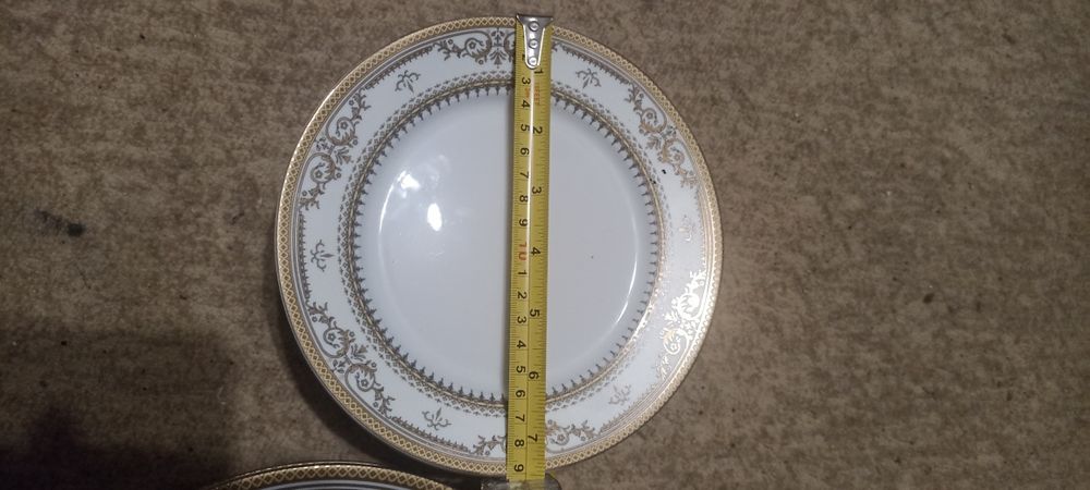 Продам тарелки по штучно