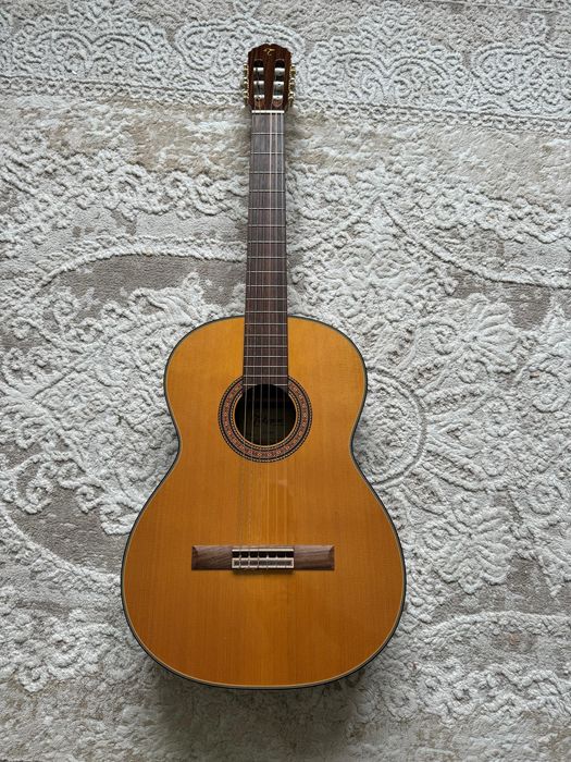 Takamine C132S — классическая гитара