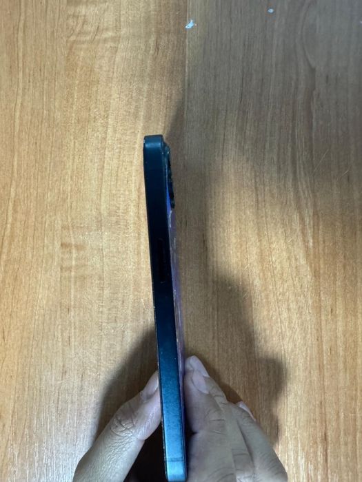 Продается iphone 13