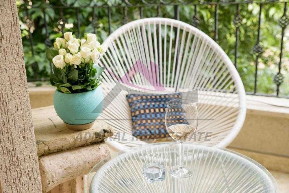 Дава се под наем Тристаен апартамент в Варна, Гръцка махала - 100 кв.м за 1200 € - Снимка #7