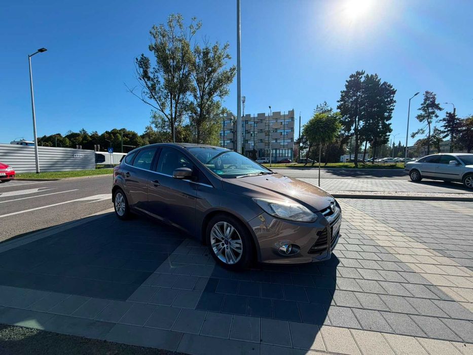 FORD Focus 2011 — imagine 1