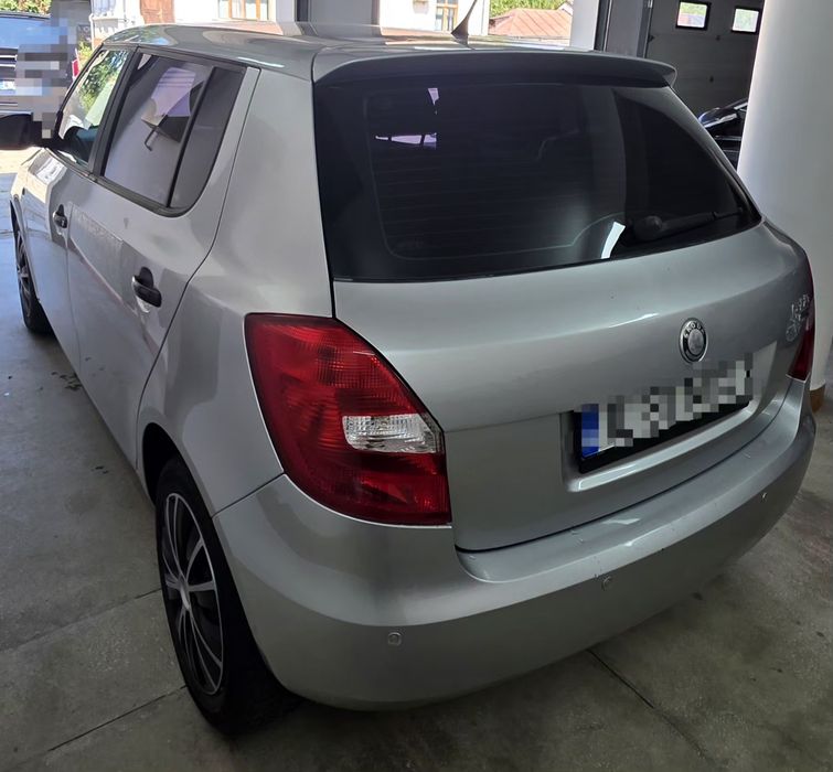 SKODA Fabia 2010 — imagine 4