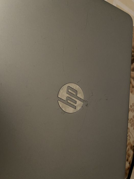 ноутбук hp в хорошем состоянии