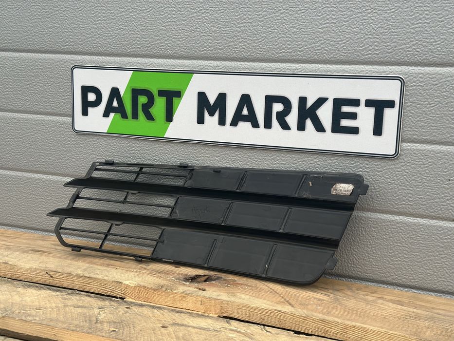 Дясна решетка AUDI A7 C7 4G8807682