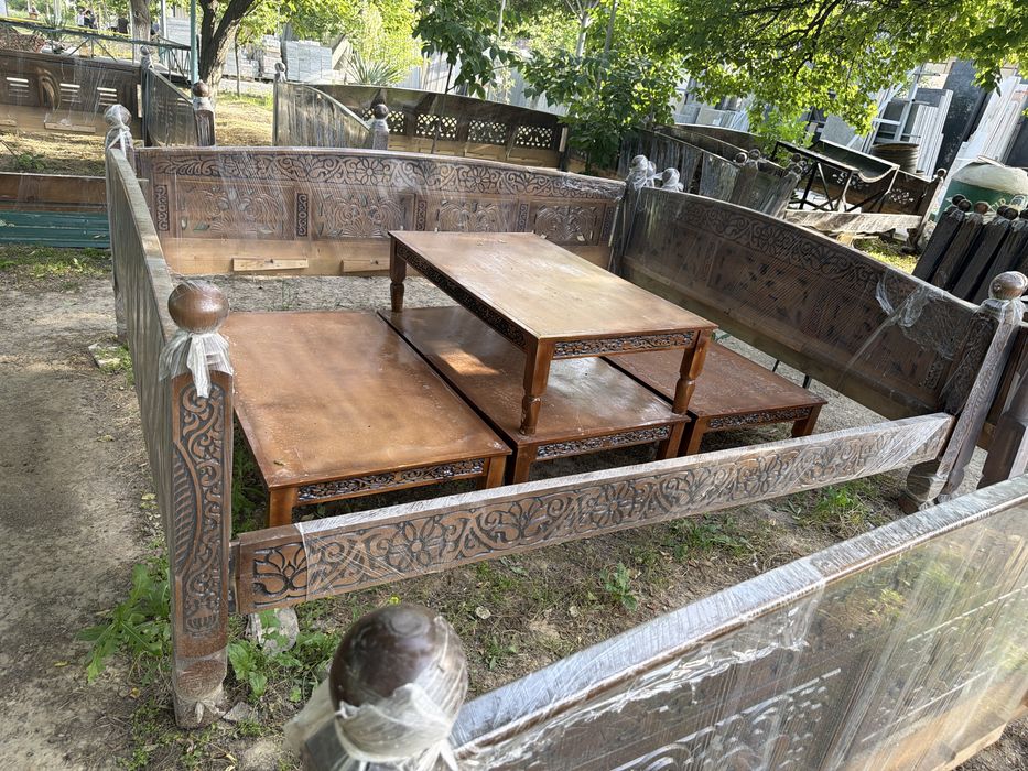 Сури тапчан карават