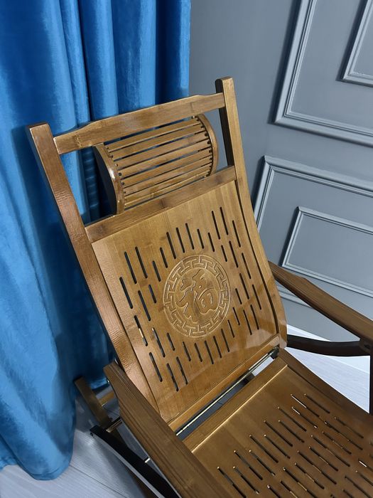 Кресло качалка с массажером для ног