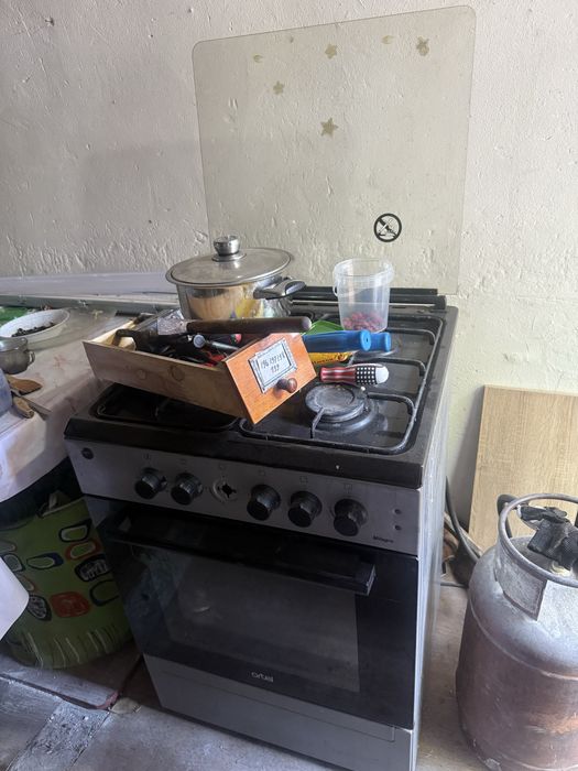 Плита и газовая комфорк