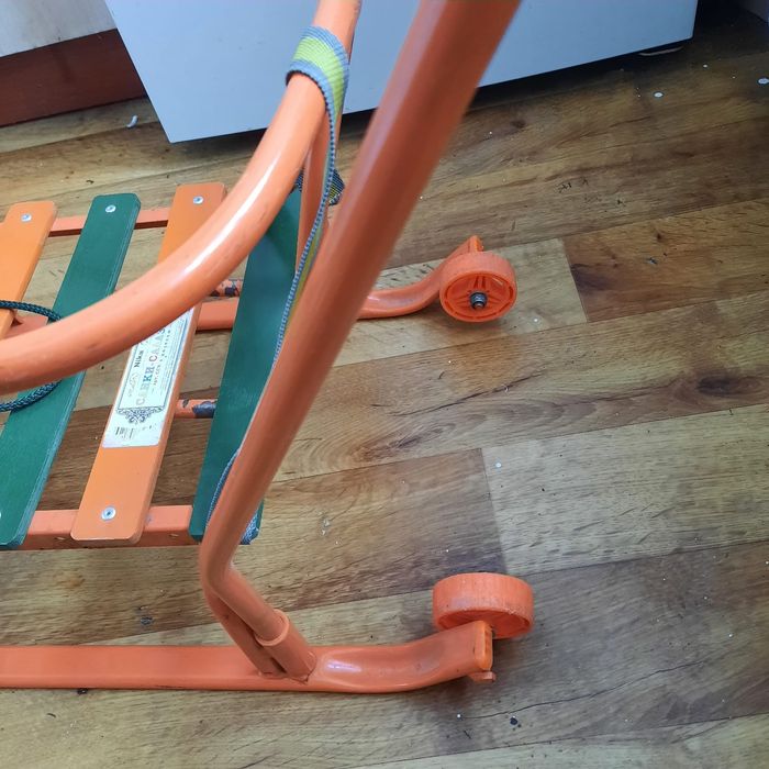 Санки с колёсами. 7000.т