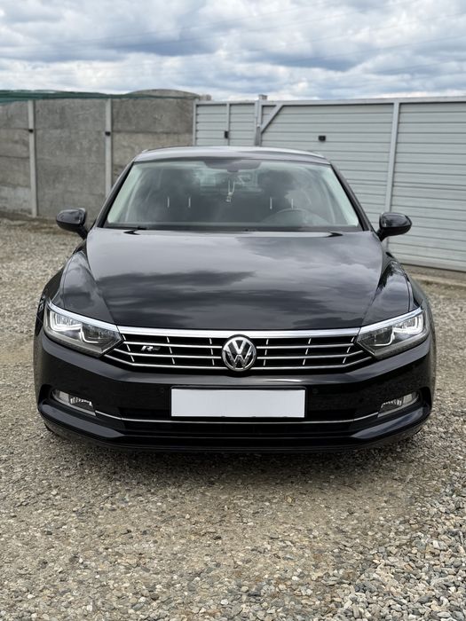Volkswagen Passat B8  R-Line - 1.4 TSI - 150 CP - Full LED - Navi - Euro 6 -