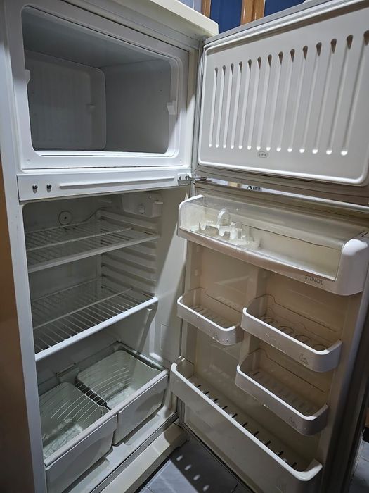 Холодильник б/у stinol