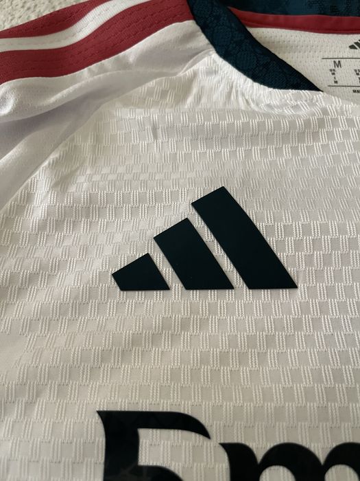Real Madrid Home Kit, player version,long sleeve, Valverde nr 8, M