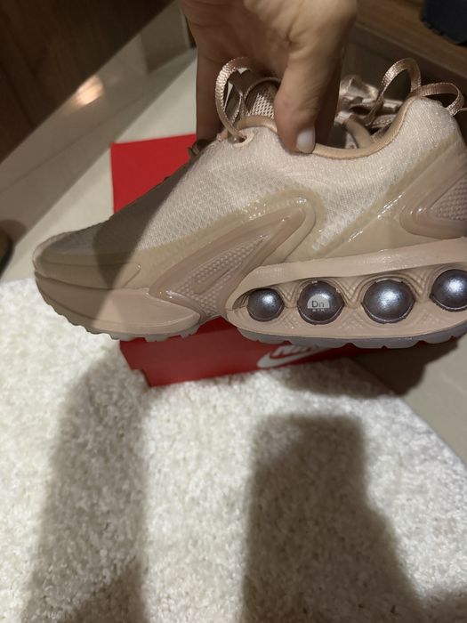 Дамски маратонки Nike air max Dn
