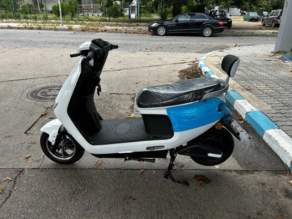 Скутер електрически 1500 W