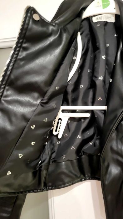 Продавам детски кокетни якенца