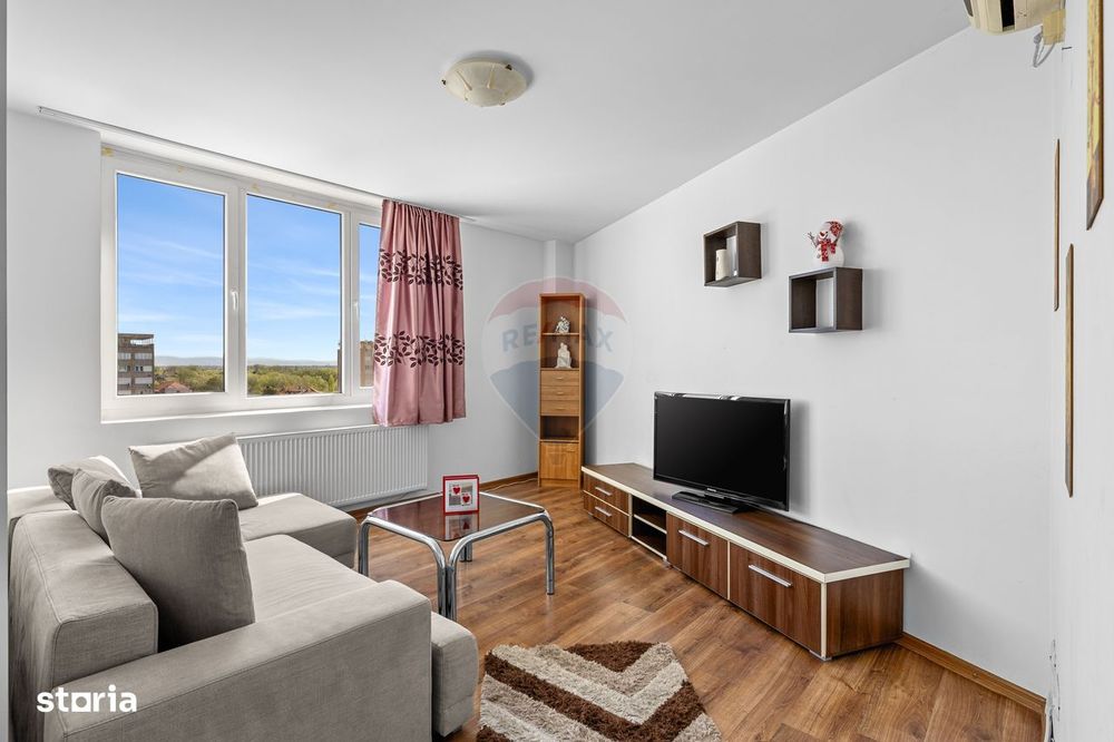 Apartament cu 3 camere de închiriat în zona Romanilor