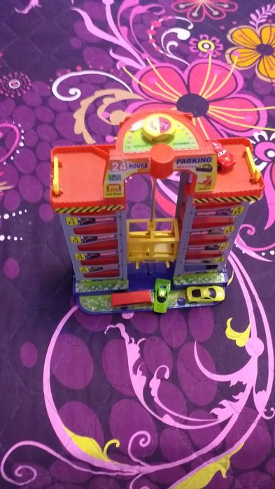 Различни модели играчки -22-35лв.