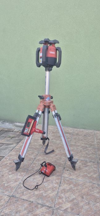 Nivelă laser Hilti Pr 30 HVSG