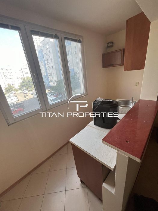 Продава се Едностаен апартамент в Бургас, Меден рудник - зона В - 42 кв.м за 1679 €/кв.м - Снимка #6