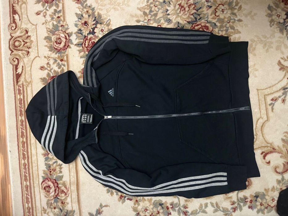 Адидас ленти сиви и черни adidas суитчър МНОГО РЕДКИ