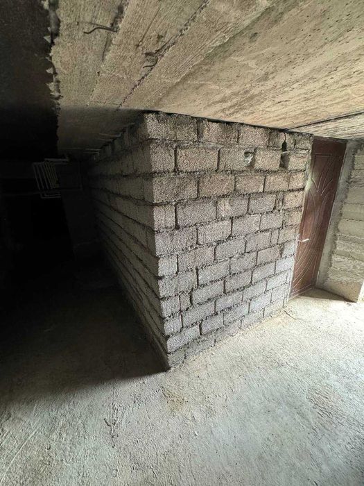 Продается квартира 3-х ком. 1 этаж