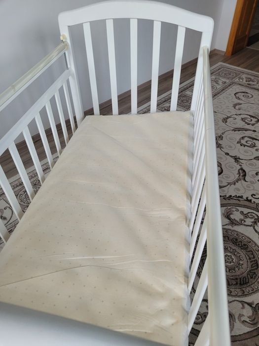 Кроватка детская