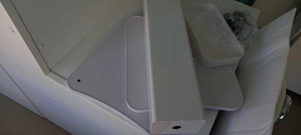 Козметична помощна маса