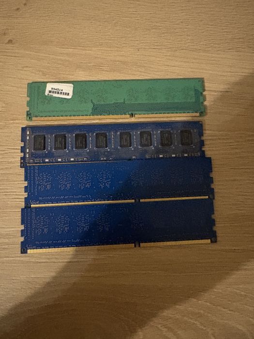 Memorii RAM – lot 24 bucăți (4GB / 2GB / 1GB)