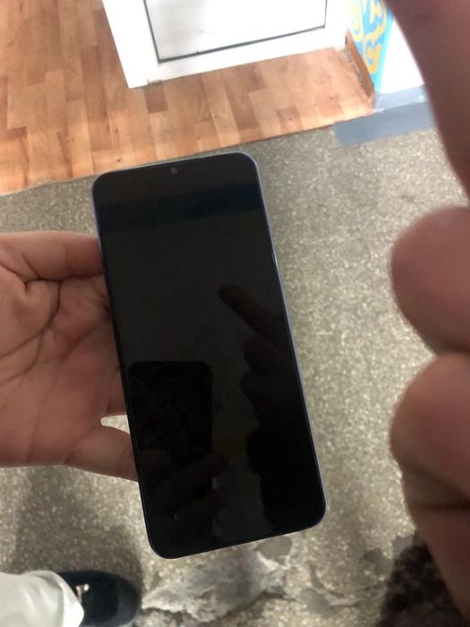 Обменя 2 телефона на 1