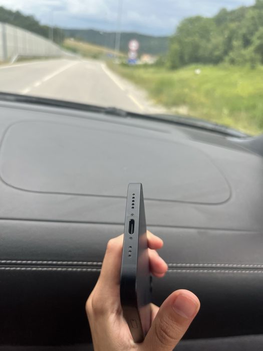 Iphone 16e 128gb 100% батерия