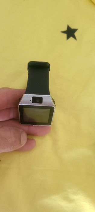 Ceas smart cu camera!
